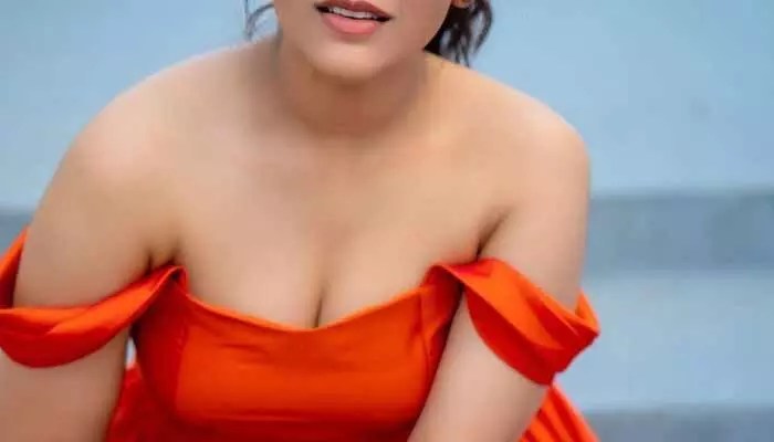 ఆపరేషన్ సిందూర్.. రాజద్రోహం అంటూ సంచలన పోస్ట్ పెట్టిన యాంకర్ రష్మీ .. సొంత నాయకుల విమర్శ.. శత్రువుపై పొగడ్తలు.. ఆపరేషన్ సిందూర్.. రాజద్రోహం అంటూ సంచలన పోస్ట్ పెట్టిన యాంకర్ రష్మీ .. సొంత నాయకుల విమర్శ.. శత్రువుపై పొగడ్తలు..