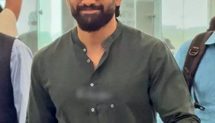 రగ్గడ్ లుక్ నుండి స్టైలిష్ లుక్ వరకు సూపర్ అనిపిస్తున్న అక్కినేని హీరో.. నెట్టింట వైరల్ అవుతున్న ఫోటోలు రగ్గడ్ లుక్ నుండి స్టైలిష్ లుక్ వరకు సూపర్ అనిపిస్తున్న అక్కినేని హీరో.. నెట్టింట వైరల్ అవుతున్న ఫోటోలు