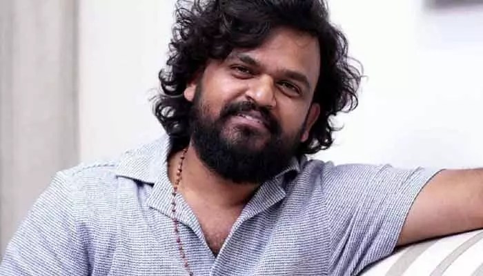 Shailesh Kolanu: యూట్యూబ్ థంబ్నెయిల్ మీదా ఘోరమైన బూతులు రాస్తున్నారు.. సంస్కృతి ఎటుపోతుంది అంటూ స్టార్ డైరెక్టర్ షాకింగ్ కామెంట్స్ Shailesh Kolanu: యూట్యూబ్ థంబ్నెయిల్ మీదా ఘోరమైన బూతులు రాస్తున్నారు.. సంస్కృతి ఎటుపోతుంది అంటూ స్టార్ డైరెక్టర్ షాకింగ్ కామెంట్స్