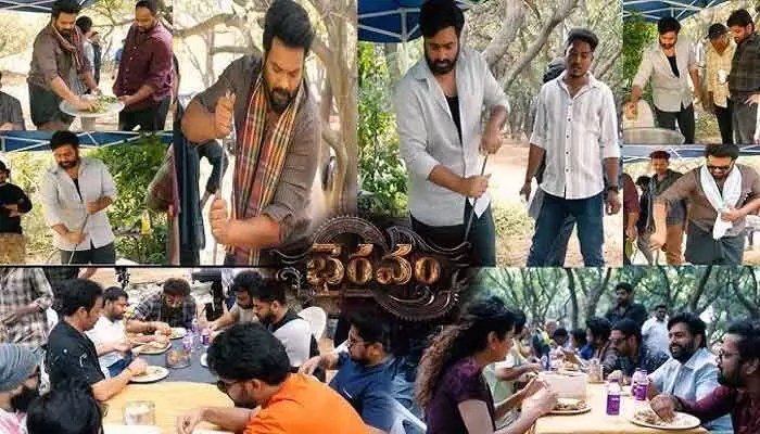 హీరో, హీరోయిన్ల వనభోజనాలు.. టేస్ట్ నెక్స్ట్ లెవెల్ అంటూ స్టార్ డైరెక్టర్ కూతురు కాంప్లిమెంట్! హీరో, హీరోయిన్ల వనభోజనాలు.. టేస్ట్ నెక్స్ట్ లెవెల్ అంటూ స్టార్ డైరెక్టర్ కూతురు కాంప్లిమెంట్!