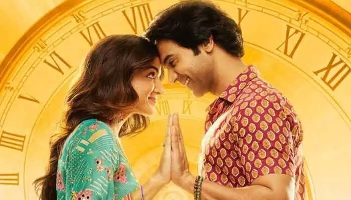 ‘భూల్ చుక్ మాఫ్’ విడుదలపై ఆదేశాలు జారీ చేసిన హైకోర్టు.. షాకింగ్ ట్వీట్ వైరల్ ‘భూల్ చుక్ మాఫ్’ విడుదలపై ఆదేశాలు జారీ చేసిన హైకోర్టు.. షాకింగ్ ట్వీట్ వైరల్
