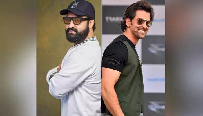 హే తారక్.. మేలో మీ ఊహకు కూడా అందని సర్ప్రైజ్ ఉండబోతుంది.. రెడీగా ఉండండి.. క్యూరియాసిటీ పెంచుతున్న హృతిక్ రోషన్ ట్వీట్ హే తారక్.. మేలో మీ ఊహకు కూడా అందని సర్ప్రైజ్ ఉండబోతుంది.. రెడీగా ఉండండి.. క్యూరియాసిటీ పెంచుతున్న హృతిక్ రోషన్ ట్వీట్
