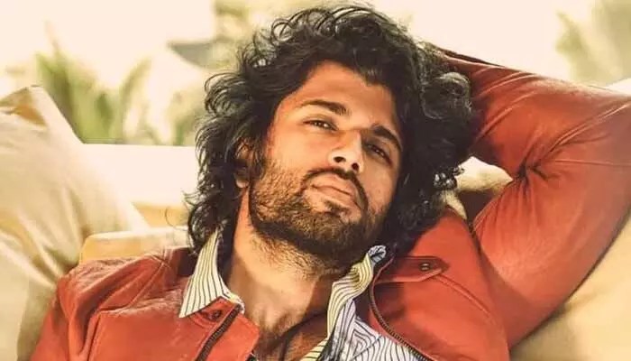 Vijay Deverakonda: దానికి ఎప్పటికీ నా హార్ట్లో స్పెషల్ ప్లేస్ ఉంటుంది.. విజయ్ దేవరకొండ ఎమోషనల్ పోస్ట్ Vijay Deverakonda: దానికి ఎప్పటికీ నా హార్ట్లో స్పెషల్ ప్లేస్ ఉంటుంది.. విజయ్ దేవరకొండ ఎమోషనల్ పోస్ట్