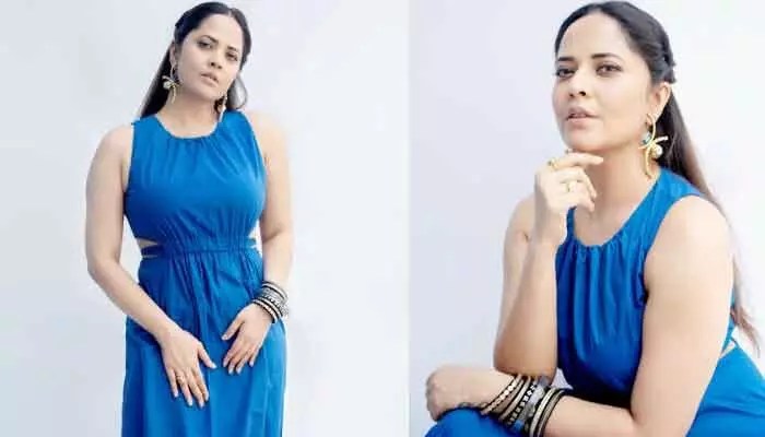 అనసూయ: మోడ్రన్ డ్రెస్లో అనసూయ ఫోటోషూట్.. నెట్టింట వైరలవుతోన్న క్రేజీ ఫొటోలు అనసూయ: మోడ్రన్ డ్రెస్లో అనసూయ ఫోటోషూట్.. నెట్టింట వైరలవుతోన్న క్రేజీ ఫొటోలు