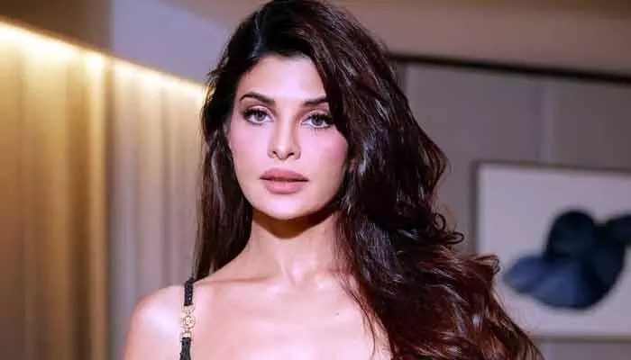 Jacqueline Fernandez: ఆ విషయంలో అక్షయ్ కుమార్ నుంచి చిట్కాలు తీసుకోవాలి.. అలాంటి వీడియో షేర్ చేస్తూ జాక్వెలిన్ ఫెర్నాండెజ్ పోస్ట్ Jacqueline Fernandez: ఆ విషయంలో అక్షయ్ కుమార్ నుంచి చిట్కాలు తీసుకోవాలి.. అలాంటి వీడియో షేర్ చేస్తూ జాక్వెలిన్ ఫెర్నాండెజ్ పోస్ట్