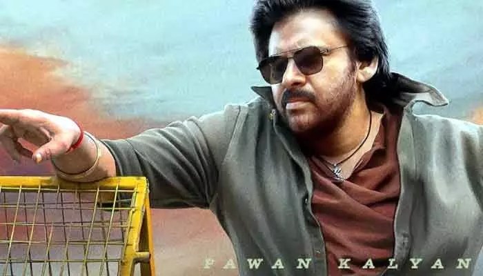 పవన్ కల్యాణ్: యాక్షన్ లోకి ‘ఉస్తాద్ భగత్ సింగ్’.. సెట్లో పవన్ కల్యాణ్! పవన్ కల్యాణ్: యాక్షన్ లోకి ‘ఉస్తాద్ భగత్ సింగ్’.. సెట్లో పవన్ కల్యాణ్!