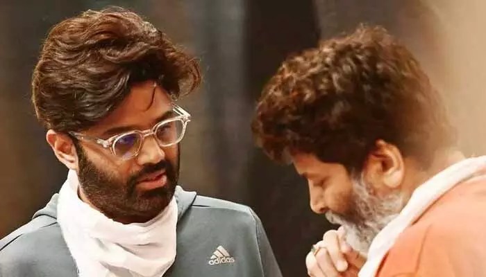 అవన్నీ రూమర్లే నమ్మకండి.. త్రివిక్రమ్ సినిమాలపై బిగ్ ట్విస్ట్ ఇచ్చిన నాగవంశీ.. వైరల్గా మారిన ట్వీట్ అవన్నీ రూమర్లే నమ్మకండి.. త్రివిక్రమ్ సినిమాలపై బిగ్ ట్విస్ట్ ఇచ్చిన నాగవంశీ.. వైరల్గా మారిన ట్వీట్