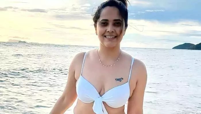 హాట్ న్యూస్.. యాంకర్ అనసూయ ఫోన్ ట్యాప్.. వెలుగులోకి సంచలన విషయాలు.. హాట్ న్యూస్.. యాంకర్ అనసూయ ఫోన్ ట్యాప్.. వెలుగులోకి సంచలన విషయాలు..