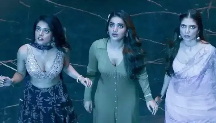 ఇద్దరు హీరోయిన్లు, ప్రభాస్ ను కూడా డామినేట్ చేస్తున్న అందాల తార ! ఇద్దరు హీరోయిన్లు, ప్రభాస్ ను కూడా డామినేట్ చేస్తున్న అందాల తార !