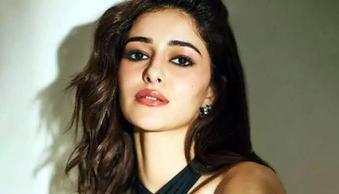 Ananya Panday: ఆ హీరో కోసం గట్టిగా ప్లాన్ చేస్తున్న మేకర్స్.. స్పెషల్ సాంగ్లో యంగ్ బ్యూటీ Ananya Panday: ఆ హీరో కోసం గట్టిగా ప్లాన్ చేస్తున్న మేకర్స్.. స్పెషల్ సాంగ్లో యంగ్ బ్యూటీ