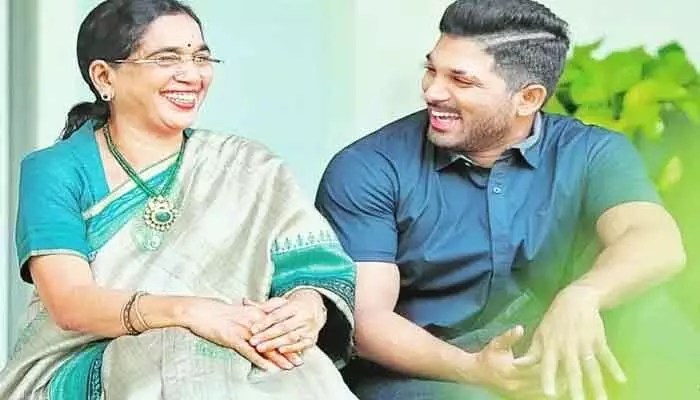 నిర్మలకు అల్లు అర్జున్ బర్త్ డే విష్.. ఆకట్టుకుంటోన్న తల్లికొడుకుల ఫొటో నిర్మలకు అల్లు అర్జున్ బర్త్ డే విష్.. ఆకట్టుకుంటోన్న తల్లికొడుకుల ఫొటో