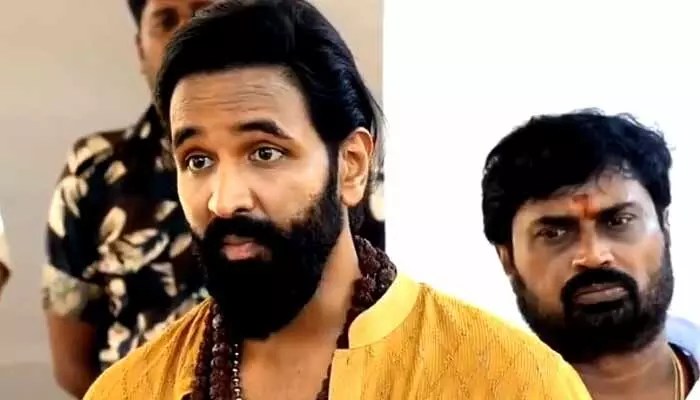Manchu Vishnu: సంచలనంగా మారిన మంచు విష్ణు కామెంట్స్.. దారుణంగా ట్రోల్ చేస్తున్న నెటిజన్లు Manchu Vishnu: సంచలనంగా మారిన మంచు విష్ణు కామెంట్స్.. దారుణంగా ట్రోల్ చేస్తున్న నెటిజన్లు