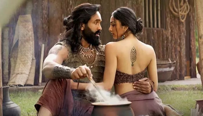 కన్నప్పకు రివ్యూ ఇస్తే డబ్బులు.. లైవ్లో జర్నలిస్ట్ ఆవేదన కన్నప్పకు రివ్యూ ఇస్తే డబ్బులు.. లైవ్లో జర్నలిస్ట్ ఆవేదన