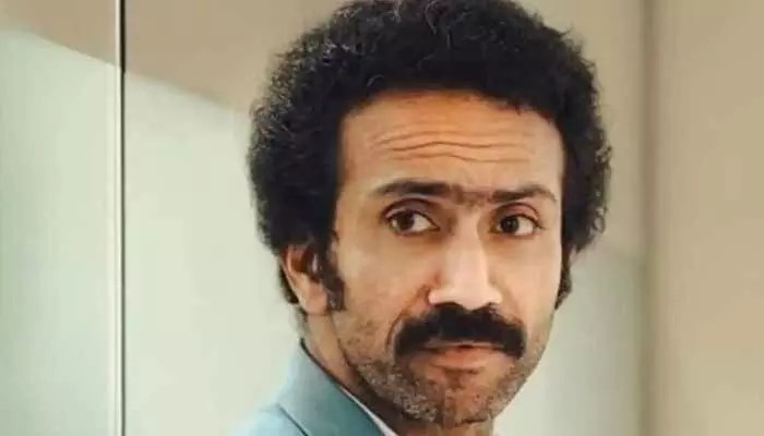 దయచేసి సాయం చేయండి అంటూ రోడ్ మీద ఏడుస్తూ బతిమిలాడాను.. దసరా విలన్ ఎమోషనల్ కామెంట్స్ దయచేసి సాయం చేయండి అంటూ రోడ్ మీద ఏడుస్తూ బతిమిలాడాను.. దసరా విలన్ ఎమోషనల్ కామెంట్స్