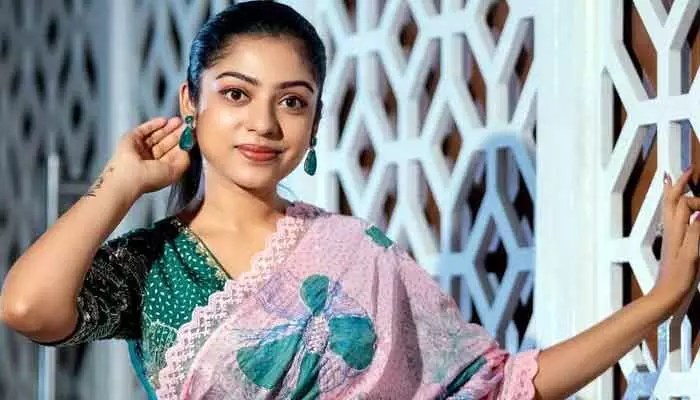 Varsha Bollamma : ఈ మూవీ థియేటర్లో ఎందుకు చూడలేదా అని ఫీల్ అవుతారు. నితిన్ మూవీపై కామెంట్స్ Varsha Bollamma : ఈ మూవీ థియేటర్లో ఎందుకు చూడలేదా అని ఫీల్ అవుతారు. నితిన్ మూవీపై కామెంట్స్