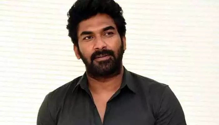 RK Sagar: నా లైఫ్లో చాలా రిగ్రేట్ అయిన మూవీ ‘Mr. పర్ఫెక్ట్’.. ప్రభాస్ సినిమాపై యంగ్ హీరో సంచలన కామెంట్స్ RK Sagar: నా లైఫ్లో చాలా రిగ్రేట్ అయిన మూవీ ‘Mr. పర్ఫెక్ట్’.. ప్రభాస్ సినిమాపై యంగ్ హీరో సంచలన కామెంట్స్