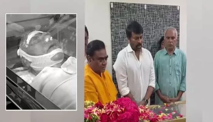 కన్నీరు పెట్టిన చిరంజీవి.. కోటా శ్రీనివాస రావు పార్థివదేహానికి నివాళి కన్నీరు పెట్టిన చిరంజీవి.. కోటా శ్రీనివాస రావు పార్థివదేహానికి నివాళి