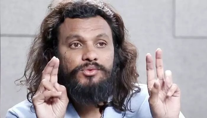 పోలీసుల అదుపులో యూట్యూబర్ పూల చొక్కా నవీన్ పోలీసుల అదుపులో యూట్యూబర్ పూల చొక్కా నవీన్