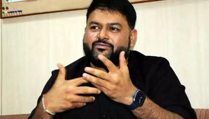Ram Charan: రామ్ చరణ్ టాలెంట్ను సరిగ్గా వాడుకోలేదు అదే నా బాధ.. ఇష్యూపై తమన్ క్లారిటీ Ram Charan: రామ్ చరణ్ టాలెంట్ను సరిగ్గా వాడుకోలేదు అదే నా బాధ.. ఇష్యూపై తమన్ క్లారిటీ