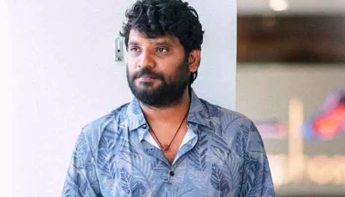 విష్ణు నేను బట్టలు చింపుకునేలా గొడవ పడ్డాం.. అయినా సిగ్గు లేకుండా నా దగ్గరకు వచ్చాడు: ప్రసాద్ విష్ణు నేను బట్టలు చింపుకునేలా గొడవ పడ్డాం.. అయినా సిగ్గు లేకుండా నా దగ్గరకు వచ్చాడు: ప్రసాద్