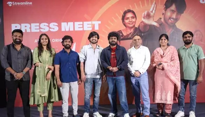 ‘చిరంజీవ’ కోసం ఎంతగానో కష్టపడ్డాడు.. హిట్ దక్కించుకునేందుకు అతను అన్ని విధాలా అర్హుడు.. ‘చిరంజీవ’ కోసం ఎంతగానో కష్టపడ్డాడు.. హిట్ దక్కించుకునేందుకు అతను అన్ని విధాలా అర్హుడు..