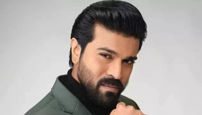 మెగా ఫ్యాన్స్కు బ్యాడ్ న్యూస్.. షాకింగ్ నిర్ణయం తీసుకున్న రామ్ చరణ్! మెగా ఫ్యాన్స్కు బ్యాడ్ న్యూస్.. షాకింగ్ నిర్ణయం తీసుకున్న రామ్ చరణ్!