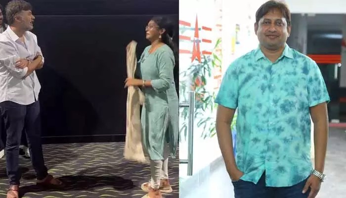 ‘ది గర్ల్ ఫ్రెండ్’ సినిమా చూసి చున్నీ తీసేసిన అమ్మాయి.. స్ట్రాంగ్గా ఇచ్చిపడేసిన ఎస్కేఎన్ ‘ది గర్ల్ ఫ్రెండ్’ సినిమా చూసి చున్నీ తీసేసిన అమ్మాయి.. స్ట్రాంగ్గా ఇచ్చిపడేసిన ఎస్కేఎన్
