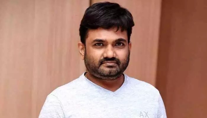 నన్ను తిట్టే వాళ్లకు చెప్తున్నా.. మీ తిట్లే నాకు ఎనర్జీ: ప్రభాస్ డైరెక్టర్ ఇంట్రెస్టింగ్ కామెంట్స్ నన్ను తిట్టే వాళ్లకు చెప్తున్నా.. మీ తిట్లే నాకు ఎనర్జీ: ప్రభాస్ డైరెక్టర్ ఇంట్రెస్టింగ్ కామెంట్స్