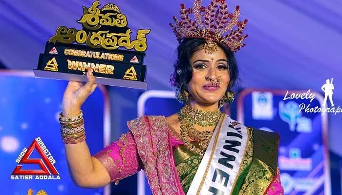 స్వంత నేలపై గుర్తింపు పొందినప్పుడే విజయానికి సంపూర్ణత వస్తుంది: హేమలత రెడ్డి స్వంత నేలపై గుర్తింపు పొందినప్పుడే విజయానికి సంపూర్ణత వస్తుంది: హేమలత రెడ్డి
