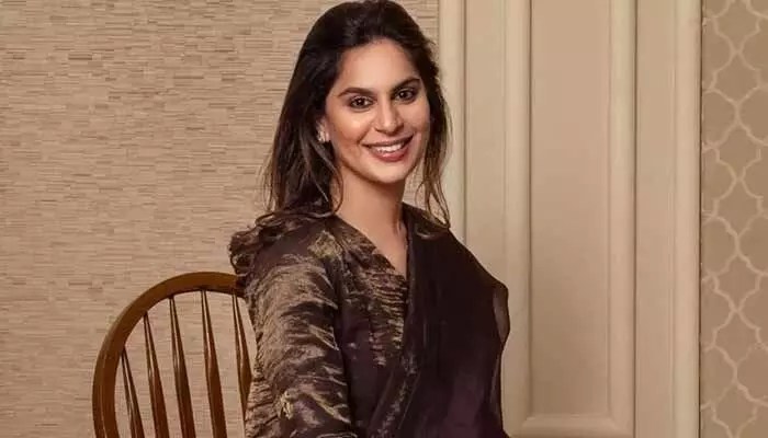 గర్భవతిగా ఉండి కూడా అరుదైన అవార్డు గెలిచిన ఉపాసన.. నెటిజన్ల ప్రశంసలు! గర్భవతిగా ఉండి కూడా అరుదైన అవార్డు గెలిచిన ఉపాసన.. నెటిజన్ల ప్రశంసలు!
