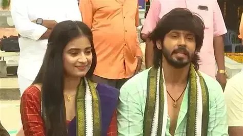 సుమతీ శతకం టీజర్ లాంచ్: ఫిబ్రవరి 6న సినిమా విడుదల.. హిట్ పక్కా అంటున్న చీఫ్ విప్! సుమతీ శతకం టీజర్ లాంచ్: ఫిబ్రవరి 6న సినిమా విడుదల.. హిట్ పక్కా అంటున్న చీఫ్ విప్!
