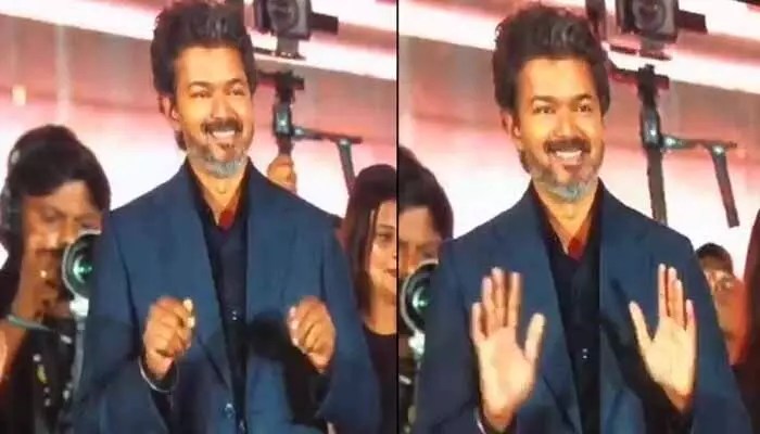 మాలేషియాలో దళపతి విజయ్ షాక్: నినాదాలు ఆపమన్న హీరో మాలేషియాలో దళపతి విజయ్ షాక్: నినాదాలు ఆపమన్న హీరో
