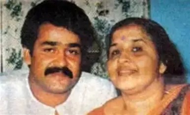 మోహన్ లాల్ జీవితంలో విషాదం: తల్లి శాంత కుమారి కన్నుమూత మోహన్ లాల్ జీవితంలో విషాదం: తల్లి శాంత కుమారి కన్నుమూత