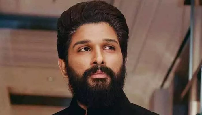 ఐకాన్ స్టార్ భావోద్వేగం: అభిమానులే నా బలం.. అల్లు అర్జున్ గుండె తడి సందేశం! ఐకాన్ స్టార్ భావోద్వేగం: అభిమానులే నా బలం.. అల్లు అర్జున్ గుండె తడి సందేశం!