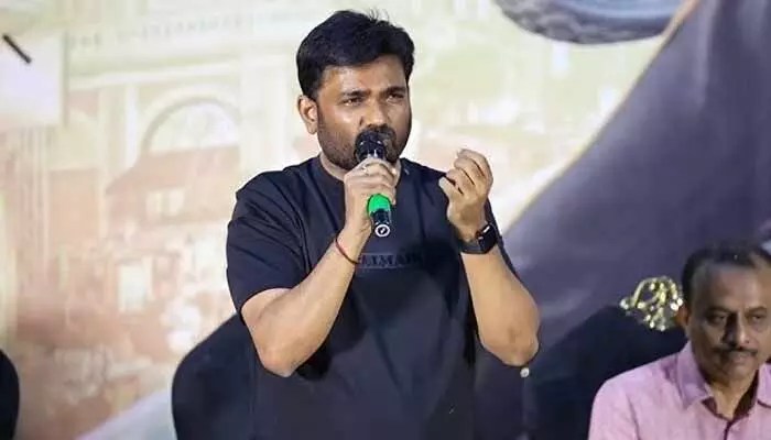 ప్రభాస్ సినిమాతో ఈర్ష్య పడుతున్నారు! నాపై అసూయపడే వారికి మారుతి మాస్ వార్నింగ్! ప్రభాస్ సినిమాతో ఈర్ష్య పడుతున్నారు! నాపై అసూయపడే వారికి మారుతి మాస్ వార్నింగ్!