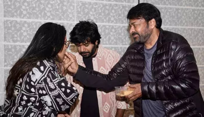 రికార్డులు షేక్.. బ్లాక్బస్టర్ 'మన శంకర వరప్రసాద్ గారు'.. మెగాస్టార్ విధ్వంసం! రికార్డులు షేక్.. బ్లాక్బస్టర్ 'మన శంకర వరప్రసాద్ గారు'.. మెగాస్టార్ విధ్వంసం!
