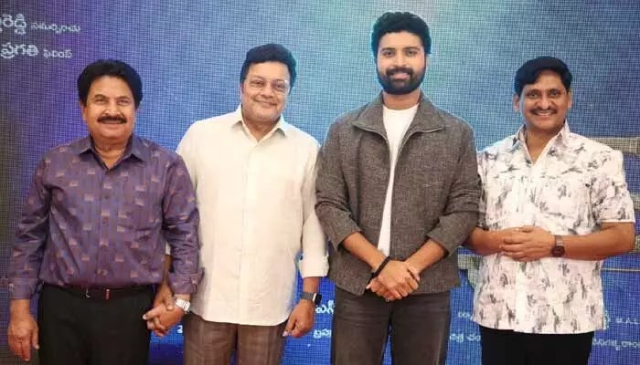 ఎస్వీ కృష్ణారెడ్డి 'వేదవ్యాస్' తో సంచలనం! కొత్త హీరో ఎంట్రీతో టాలీవుడ్ షేక్! ఎస్వీ కృష్ణారెడ్డి 'వేదవ్యాస్' తో సంచలనం! కొత్త హీరో ఎంట్రీతో టాలీవుడ్ షేక్!