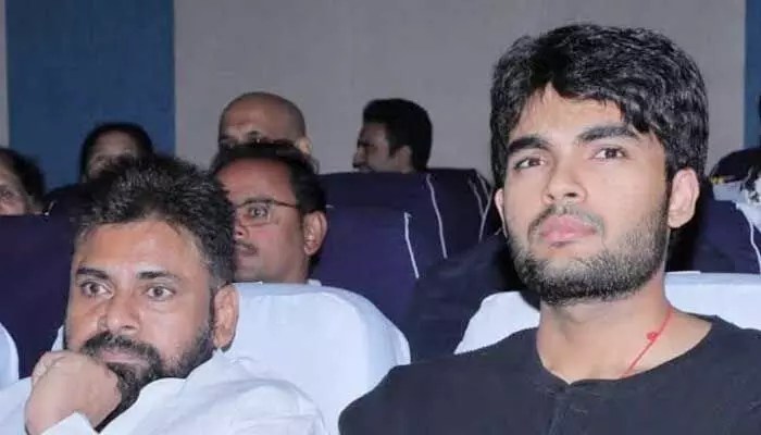 షాకింగ్: పవన్ తనయుడిపై AI వీడియో! నిందితుడికి షాక్ ఇచ్చిన పోలీసులు!! షాకింగ్: పవన్ తనయుడిపై AI వీడియో! నిందితుడికి షాక్ ఇచ్చిన పోలీసులు!!