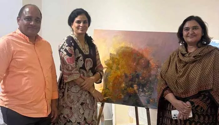 హైదరాబాద్లో కళా ముత్యాలు! ఆర్ట్ క్యాంప్తో కళాకారుల రచ్చ! దుమ్మురేపిన పెయింటింగ్స్!! హైదరాబాద్లో కళా ముత్యాలు! ఆర్ట్ క్యాంప్తో కళాకారుల రచ్చ! దుమ్మురేపిన పెయింటింగ్స్!!