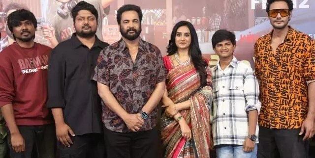 శివాజీ, లయ రీఎంట్రీతో బాక్సాఫీస్ బద్దలు! 'సాంప్రదాయిని సుప్పిని సుద్దపూసని' మూవీతో సెన్సేషన్! శివాజీ, లయ రీఎంట్రీతో బాక్సాఫీస్ బద్దలు! 'సాంప్రదాయిని సుప్పిని సుద్దపూసని' మూవీతో సెన్సేషన్!