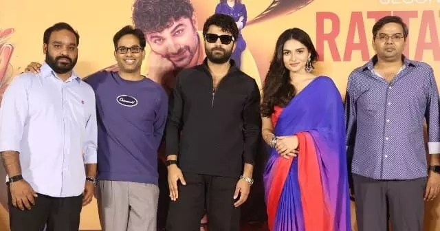 విశ్వక్ సేన్ 'ఫంకీ' మూవీ నుండి ఊరమాస్ సాంగ్ 'రట్టాటటావ్' విడుదల.. యూత్కి పూనకాలే! విశ్వక్ సేన్ 'ఫంకీ' మూవీ నుండి ఊరమాస్ సాంగ్ 'రట్టాటటావ్' విడుదల.. యూత్కి పూనకాలే!