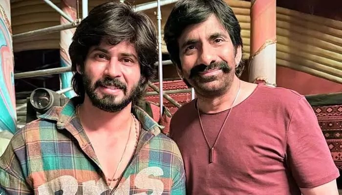 Ravi Teja Praises Amardeep Chowdhary's 'Sumathi Shatakam'! Photos Go Viral! Ravi Teja Praises Amardeep Chowdhary's 'Sumathi Shatakam'! Photos Go Viral!