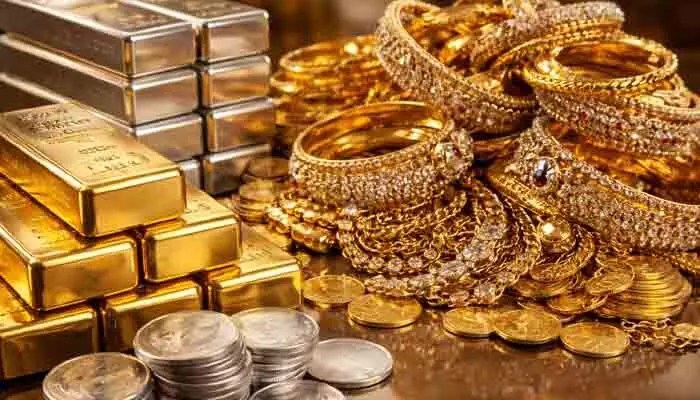 భారతీయుల ఇళ్లల్లో, గుళ్లల్లో కుబేరుడి నిధి! తెలిస్తే దిమ్మతిరగాల్సిందే! భారతీయుల ఇళ్లల్లో, గుళ్లల్లో కుబేరుడి నిధి! తెలిస్తే దిమ్మతిరగాల్సిందే!