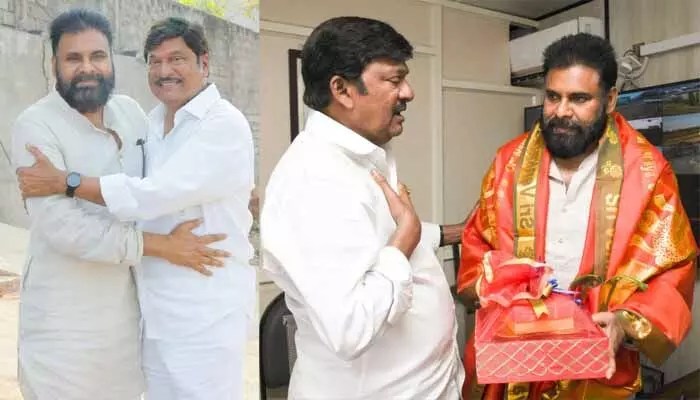 వైరల్: పవన్ కళ్యాణ్ చేతుల మీదుగా నటకిరీటికి సన్మానం! పద్మశ్రీతో మెరిసిన రాజేంద్రప్రసాద్! వైరల్: పవన్ కళ్యాణ్ చేతుల మీదుగా నటకిరీటికి సన్మానం! పద్మశ్రీతో మెరిసిన రాజేంద్రప్రసాద్!