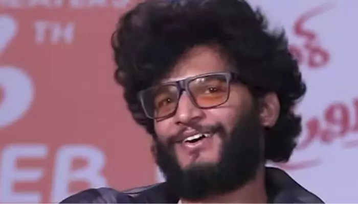 షాకింగ్: మా నాన్న సంపాదించిండు.. ఇక నేను తిని పడుకుంటా అంతే - యాటిట్యూడ్ స్టార్ సంచలన వ్యాఖ్యలు! షాకింగ్: మా నాన్న సంపాదించిండు.. ఇక నేను తిని పడుకుంటా అంతే - యాటిట్యూడ్ స్టార్ సంచలన వ్యాఖ్యలు!