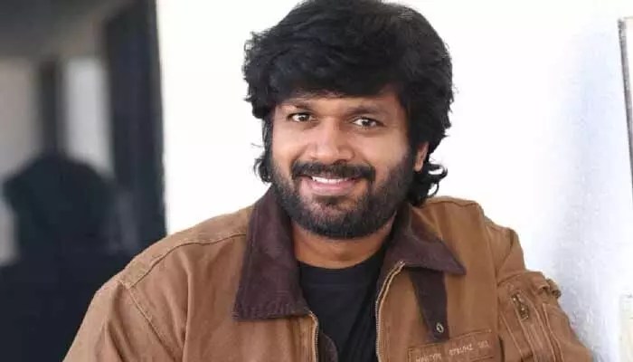 షాకింగ్: విలన్ గా అనిల్ రావిపూడి? మెగాస్టార్ మూవీ 375 కోట్లు కొల్లగొట్టింది! షాకింగ్: విలన్ గా అనిల్ రావిపూడి? మెగాస్టార్ మూవీ 375 కోట్లు కొల్లగొట్టింది!