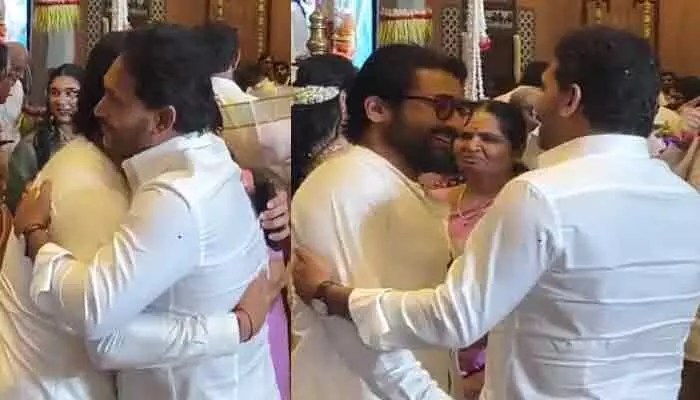 వైరల్ వీడియో: ఒకే ఫ్రేమ్లో జగన్, సూర్య, కార్తీ! పాత స్నేహానికి ఇది చాలు!! వైరల్ వీడియో: ఒకే ఫ్రేమ్లో జగన్, సూర్య, కార్తీ! పాత స్నేహానికి ఇది చాలు!!