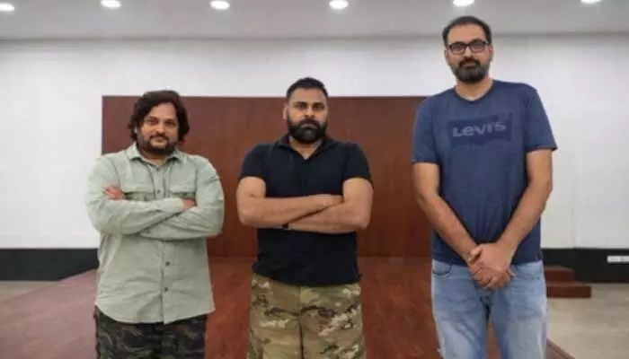 Pawan Kalyan & Vijay Deverakonda Film: Is This Crazy Combo Happening? Pawan Kalyan & Vijay Deverakonda Film: Is This Crazy Combo Happening?