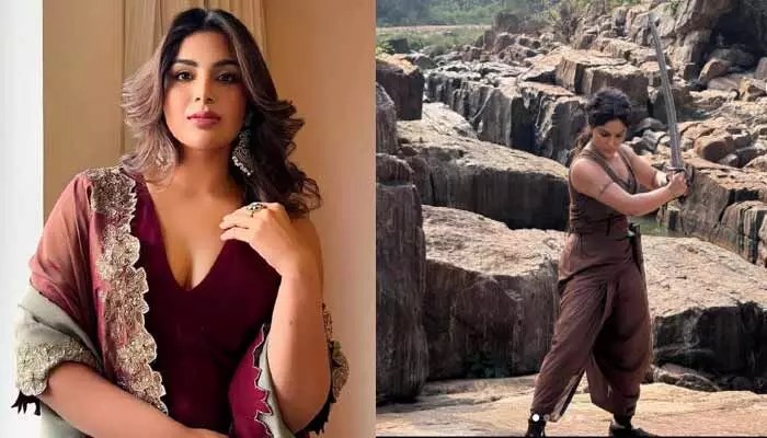నిఖిల్ 'స్వయంభు' కోసం సంయుక్త విధ్వంసం! యాక్షన్ సీన్స్లో అరాచకం సృష్టిస్తోందంటూ వైరల్! నిఖిల్ 'స్వయంభు' కోసం సంయుక్త విధ్వంసం! యాక్షన్ సీన్స్లో అరాచకం సృష్టిస్తోందంటూ వైరల్!