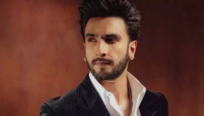 Bishnoi Gang Threatens Ranveer Singh, Rohit Shetty; Tollywood on High Alert Bishnoi Gang Threatens Ranveer Singh, Rohit Shetty; Tollywood on High Alert